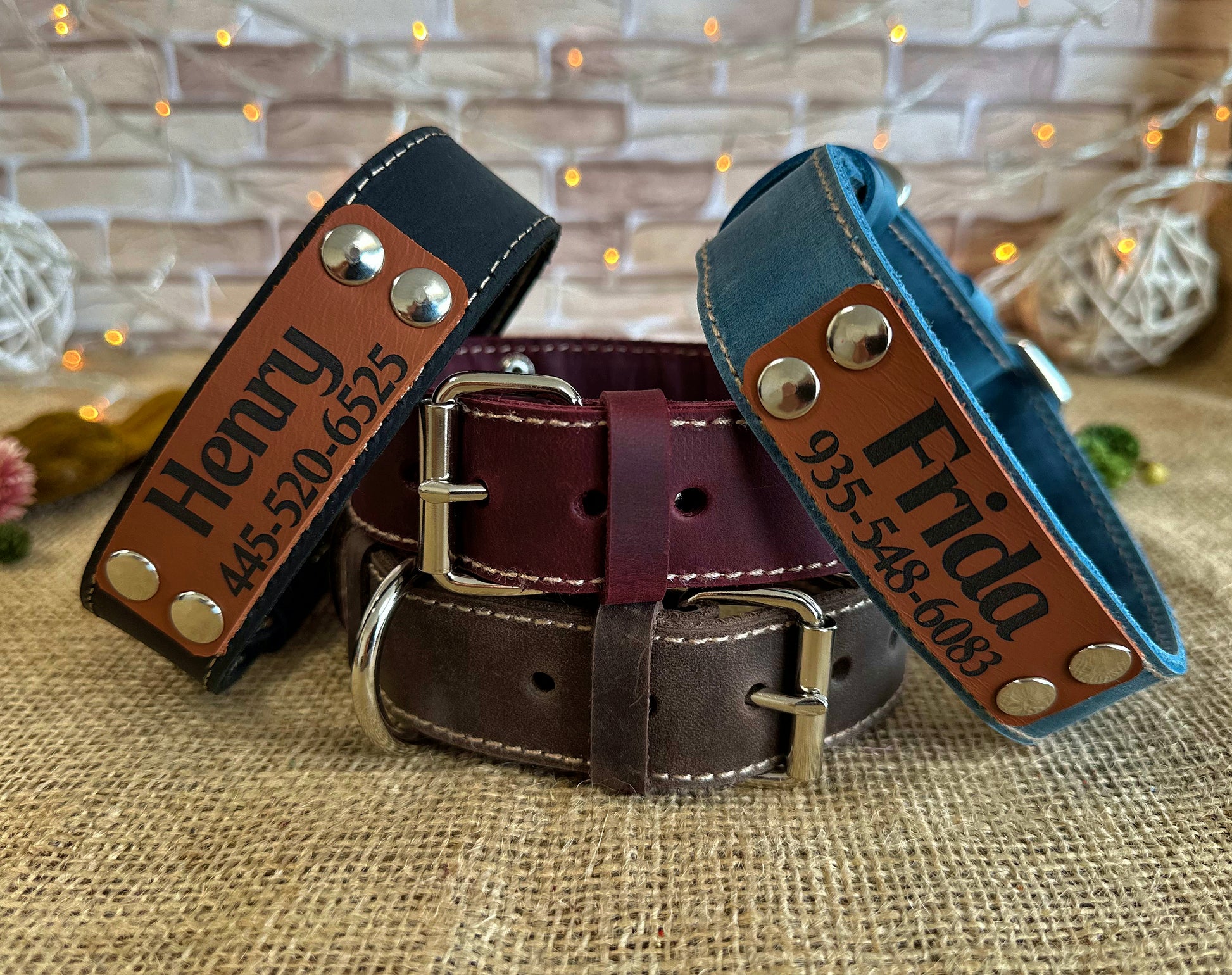 Full-grain leather collar with a thin profile