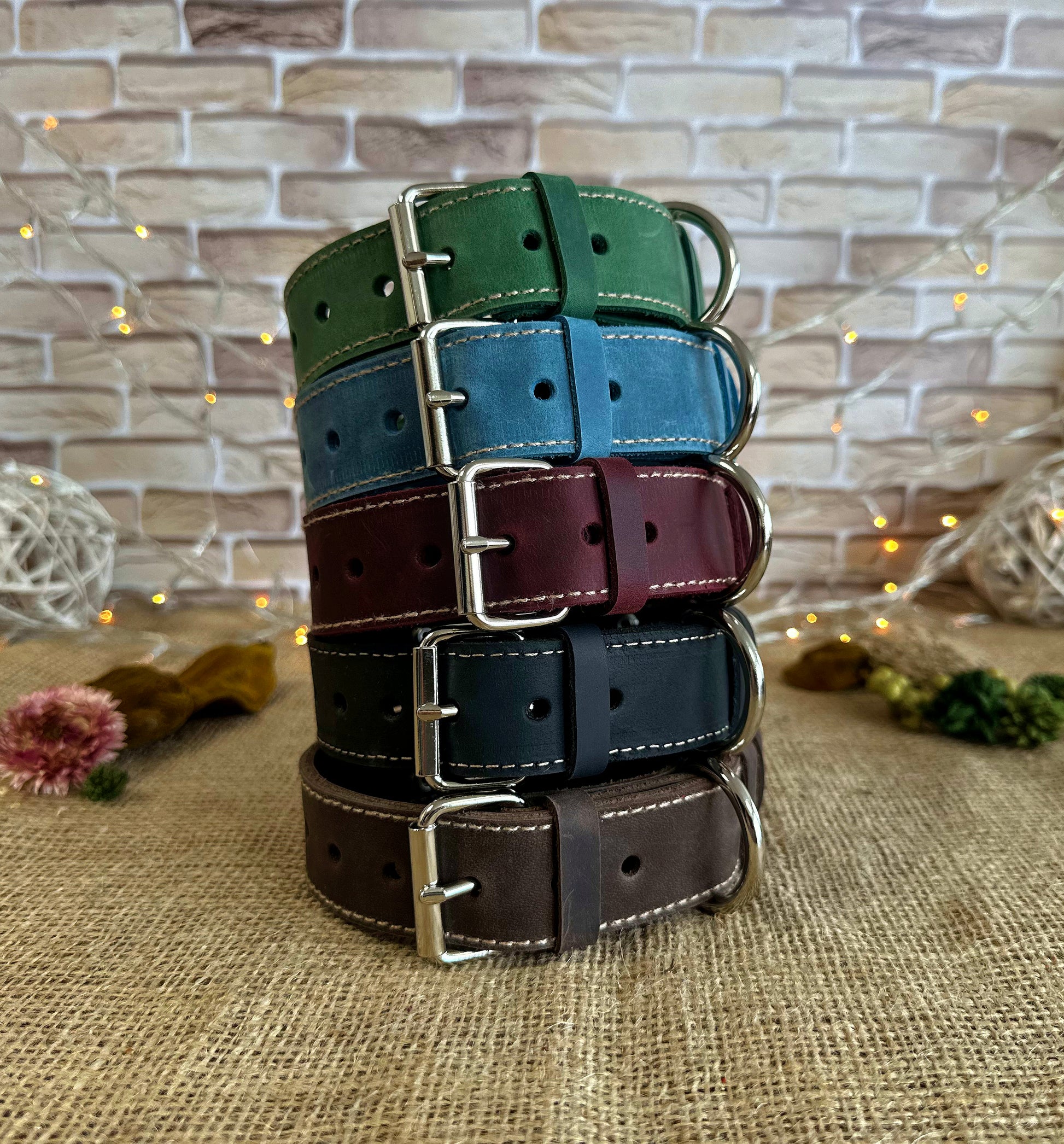 Soft-touch thin leather collar with strong hold