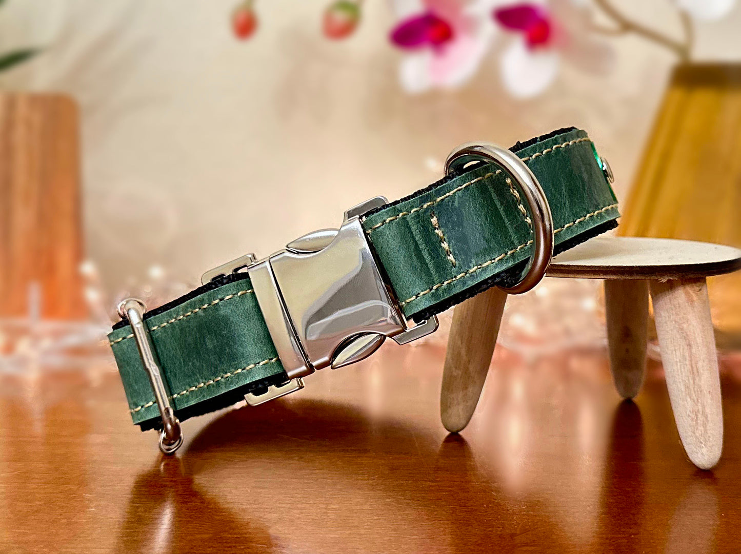 green quick-release collar