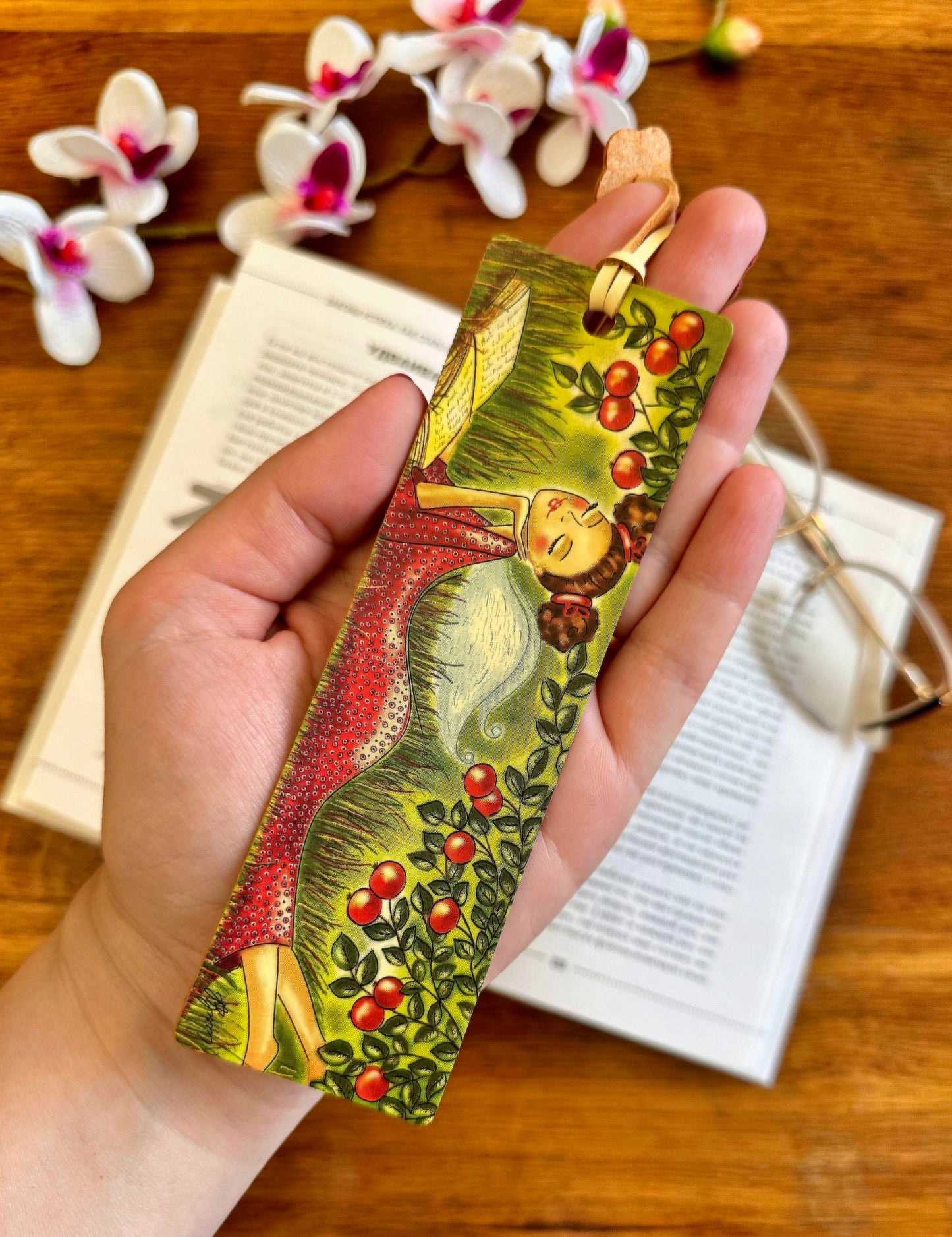 Luxury leather bookmark with personalized engraving, offering a unique and elegant touch for any book collection