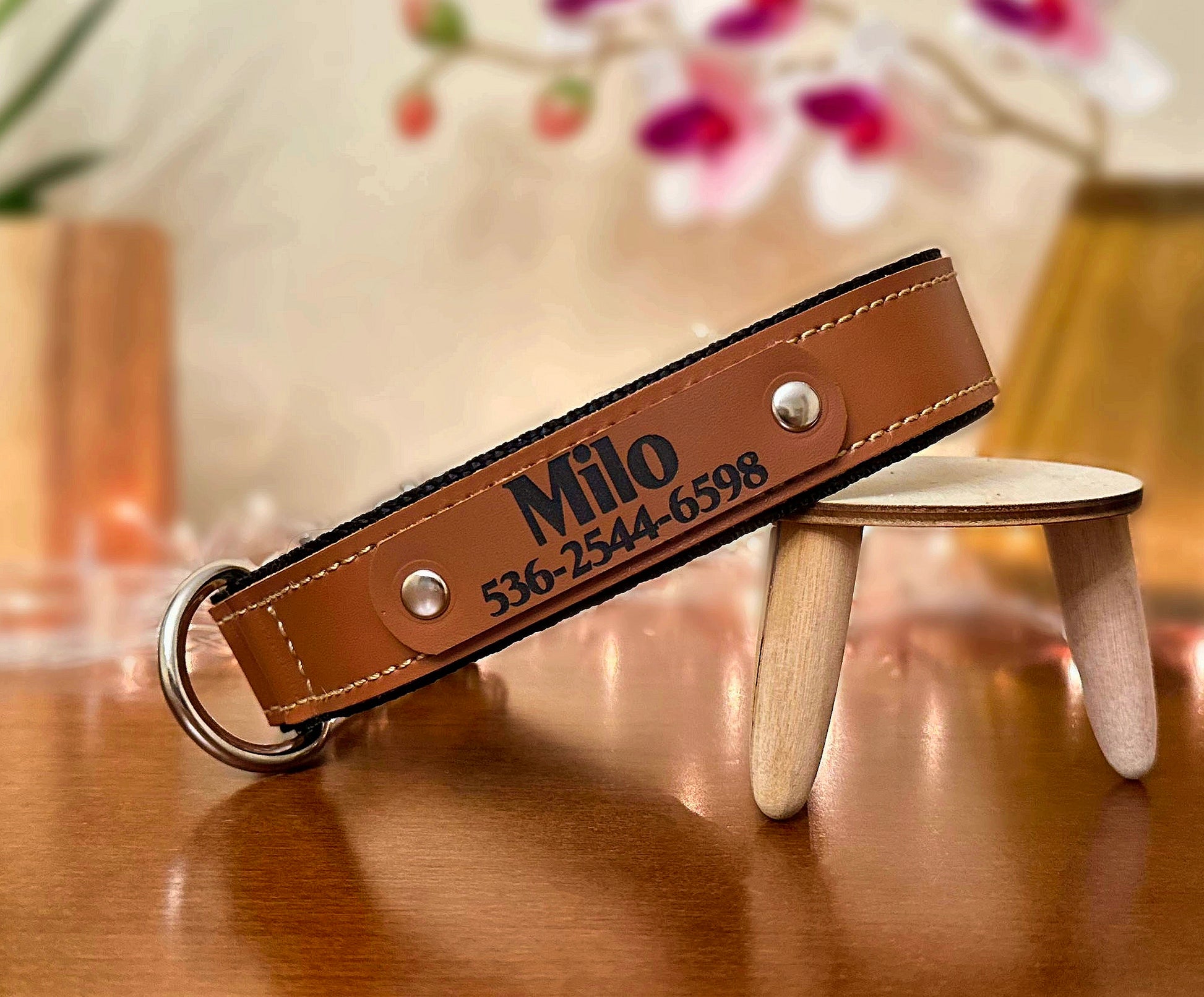 quick-release collar caramel