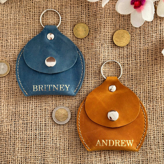 Small leather coin pouch with personalized engraving, ideal for gifts
